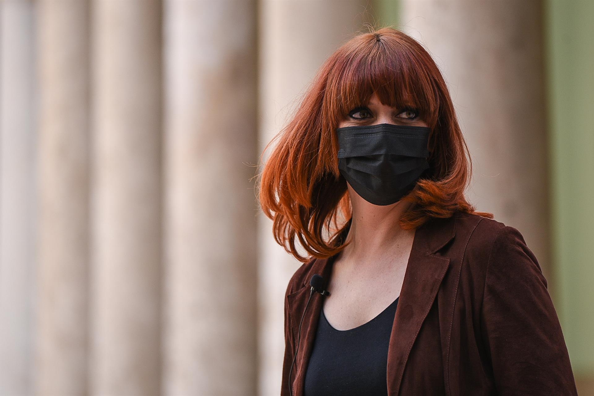 La Fiscalía pide tres años de prisión para el acusado de amenazar y acosar a Paula Bonet
