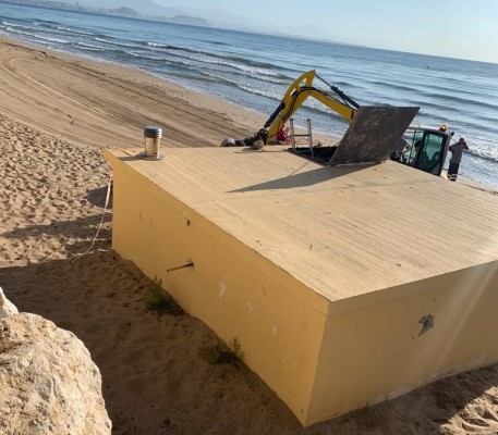 Comienzan las obras de reparación de las canalizaciones de los lavapiés en Arenales del Sol