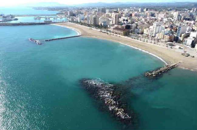 Costas expone al público la mejora de las playas de Vinaròs y estarán antes del verano de 2023