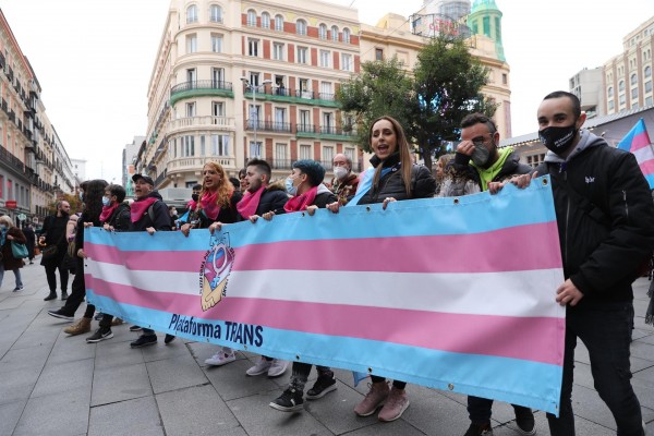 El Gobierno aprueba la Ley Trans que permite el cambio de nombre sin diagnóstico médico