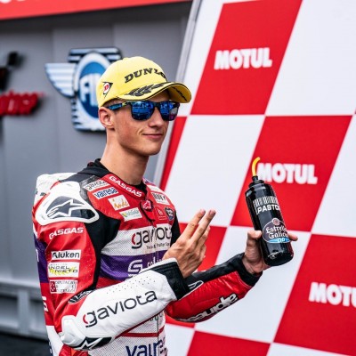 Garcia Dols mantiene el liderato en Moto 2 con un valioso podio en Assen