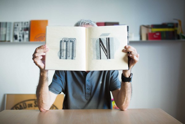 Las 'Letras Recuperadas' de Juan Nava encuentran su lugar en la galería del Tossal 