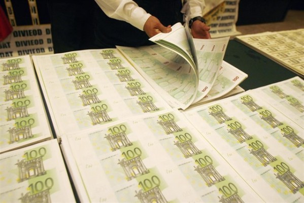 El Tribunal de Cuentas cifra en 60.718 millones el coste de recursos públicos para sanear la banca
