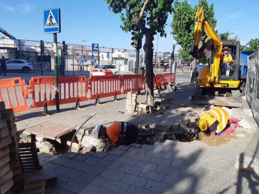 Aguas de Murcia renueva la red de abastecimiento en la calle Pintor Pedro Flores

