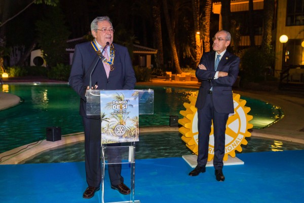 El Rotary Club de Elche celebra sus tres décadas de vida