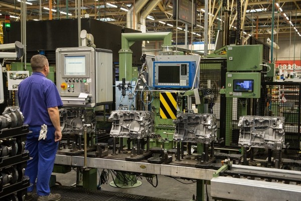 La transición de Ford Valencia: recualificación y nuevos procesos eléctricos