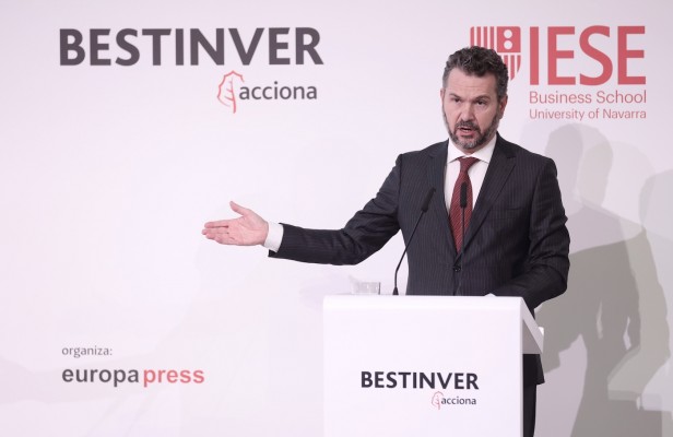 Un tercio de los inversores en criptomonedas cree que tienen los mismos riesgos que otros productos

