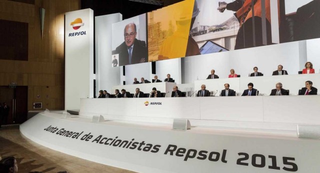 Repsol se gana la confianza de sus accionistas... y de los analistas