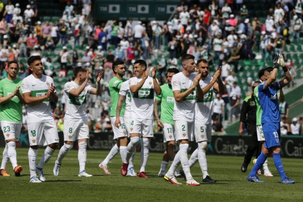 El Elche arrancará el curso liguero visitando al Betis