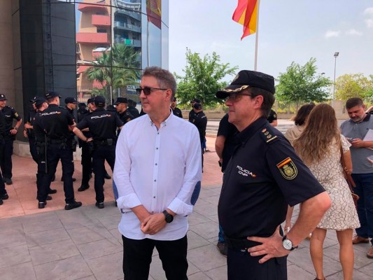 Cinco aspirantes para ocupar los dos máximos puestos de mando de la Policía Local de Castelló