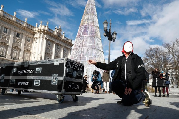 Los creadores culturales denuncian su 