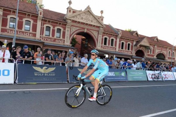 Luis León Sánchez acompañará a Aru en Giro y Vuelta