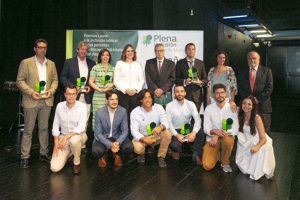 Los Premios Laurel reconocen el empleo inclusivo de siete empresas de Murcia