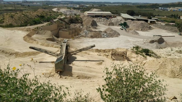 Alicante cierra la escombrera de La Serreta de Fontcalent tras rechazar el traspaso de su licencia