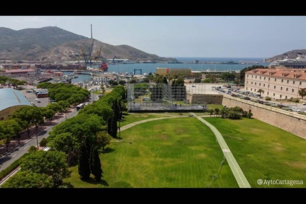 Autobuses lanzadera y parkings disuasorios: Cartagena se prepara para los miles de visitantes del Rock Imperium