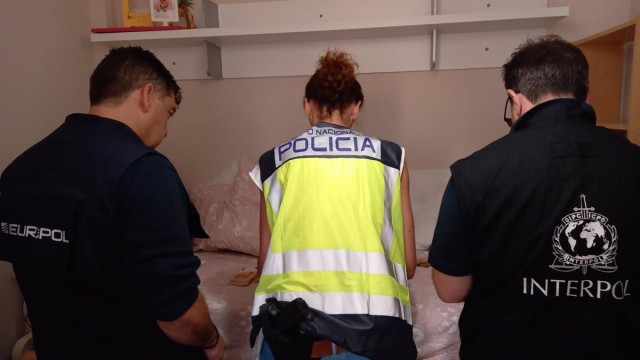 Diez detenidos en Badajoz, Sevilla, Almería y Cádiz por amaños en apuestas de partidos de la RFEF y Liga de Gibraltar