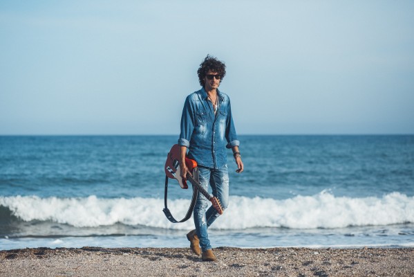El grupo murciano Nito Rock Band presenta 'Fluye', su nuevo single grabado en playas de Mazarrón y Valencia 