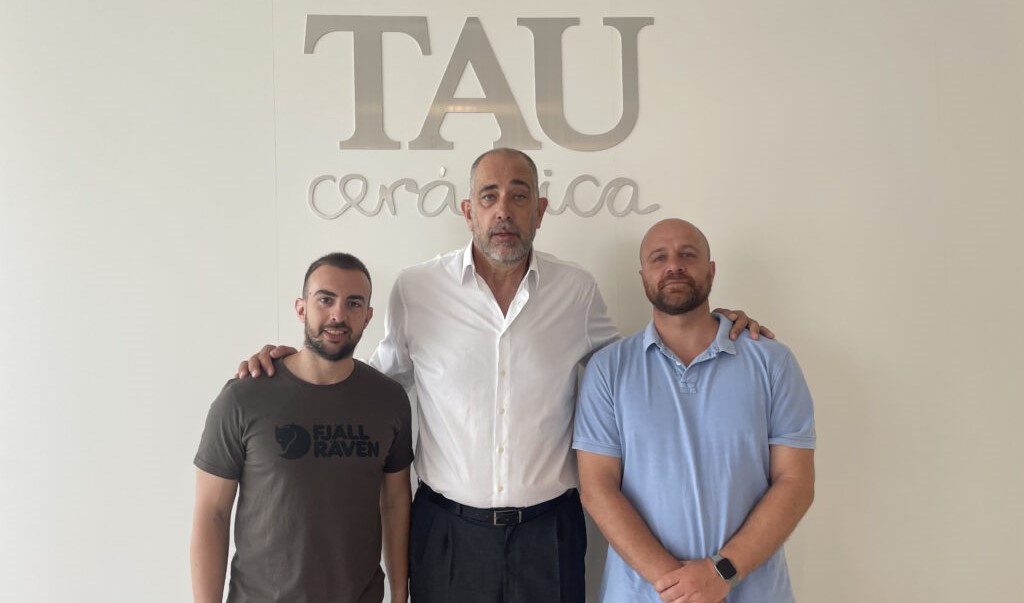 El TAU cierra su cuerpo técnico con las renovaciones de Frederic Castelló y Javier Cavilla