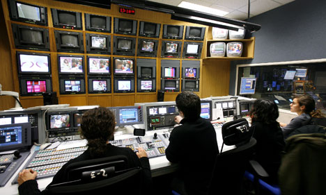 Los sindicatos creen inconstitucional la ley que cerró RTVV pero el fiscal lo duda