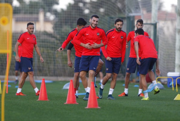 El Levante cierra la concentración de Oliva y regresa a Valencia