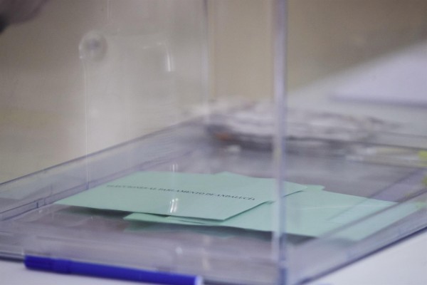La participación en las elecciones andaluzas alcanza el 15,4% a las 11.30 horas