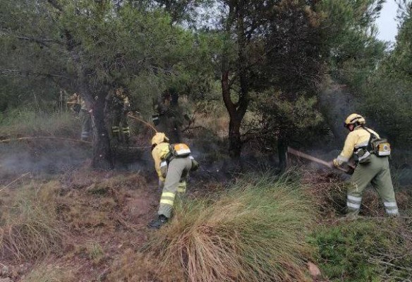 Adif restablece el tráfico en el tramo Puçol-Alboraia tras el incendio en la estación de Massalfassar  