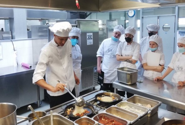 Las becas de '1.001 Sabores' potenciará la formación de los profesionales de la hostelería