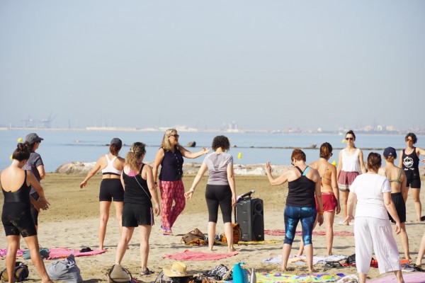 Benicàssim celebra una jornada de salud y bienestar con clases de yoga y mindfulness