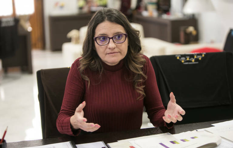 Iniciativa muestra su apoyo a Mónica Oltra y le alienta a seguir adelante en el Consell