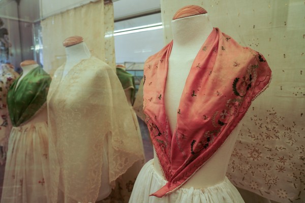 El Museo de la Seda también celebra la capitalidad del diseño con una nueva exposición