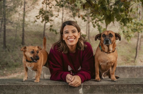 Elena Kaede: fotografía y productos de mascotas desde Aspe que ganan un premio emprendedor