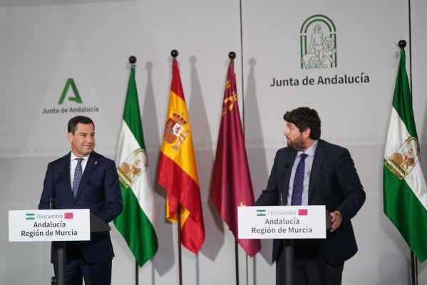 ¿Afectará la manzanilla a López Miras?