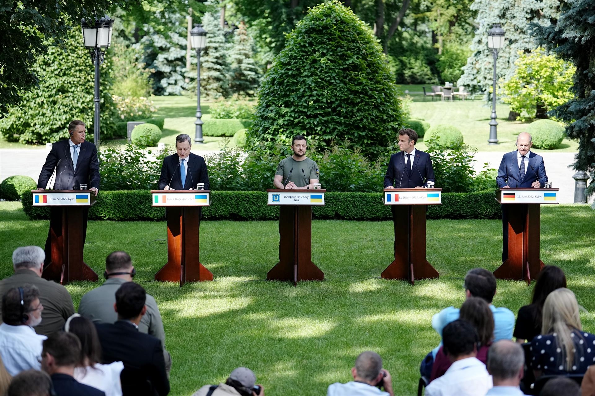 Macron, Scholz, Draghi y Iohannis piden otorgar 