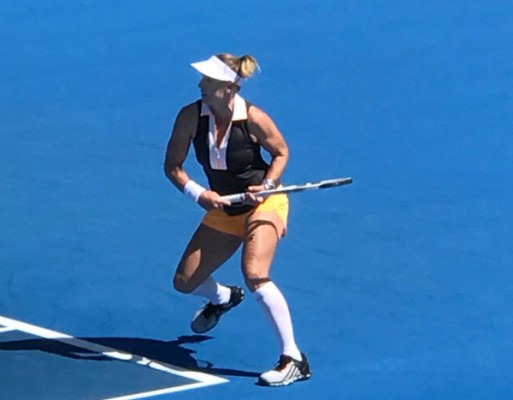 Bethanie Mattek no da opción a Silvia Soler
