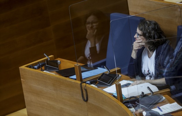 La Justicia imputa a Oltra por la gestión de los abusos de su exmarido a una menor 