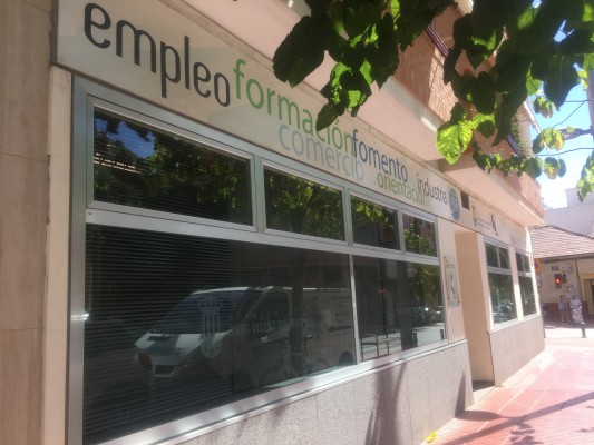 San Vicente aprueba la convocatoria de ayudas de hasta 
2.000 euros por cada persona que se contrate 
