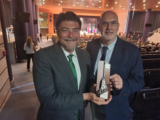 Alicante recoge la 'Escoba de Platino' con la que el sector reconoce la mejora de los servicios de limpieza viaria