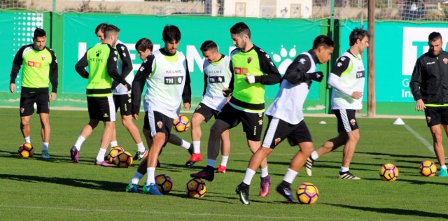 El Elche prepara la visita a Oviedo sin Eldin y Josete