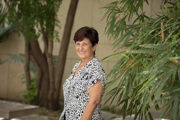 Carmen Robles renueva su mandato como decana de la Facultad de Medicina de la UMU