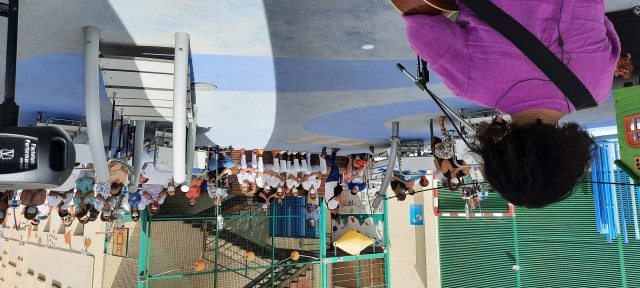 Sonrisas en Pediatría del Hospital Doctor Balmis en el concierto más sentido de Inma Serrano