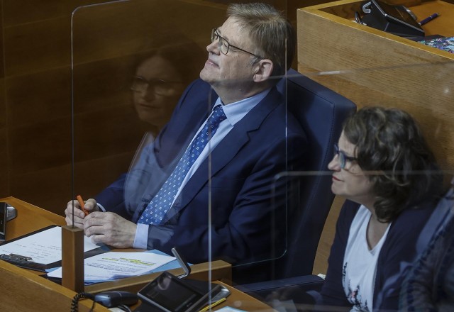 Puig insiste sobre Oltra en que se actuará en función de lo que la justicia decida