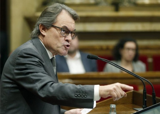 El Parlament vuelve a rechazar a Mas con 73 votos en contra