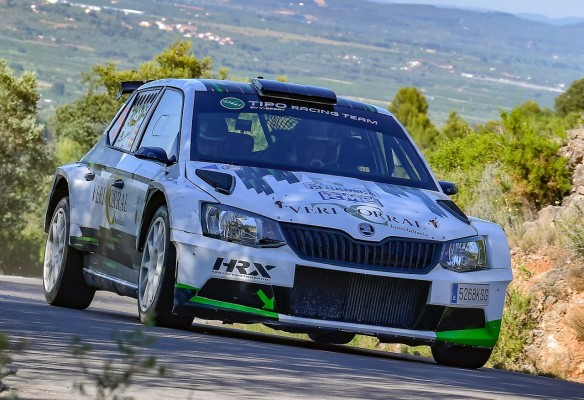 Carnicer se impone en el Cerámica