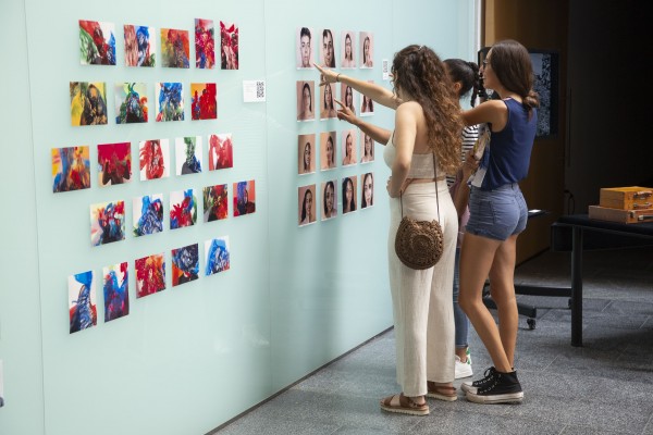 La docència i l'art es vinculen com mai en una col·lectiva creada pel grau d'Educació Infantil 