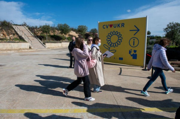 Finnova lanza un plan de prácticas remuneradas en Bélgica y en España a jóvenes de Ucrania