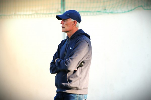 La comisión deportiva del Efesé, con Belmonte al frente, guiará a un filial del que sale Paco Sánchez