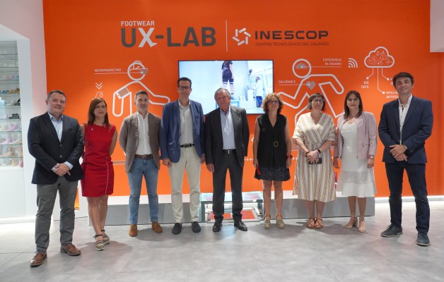 La consellera de Innovación inaugura en Inescop un laboratorio para mejorar el confort del calzado