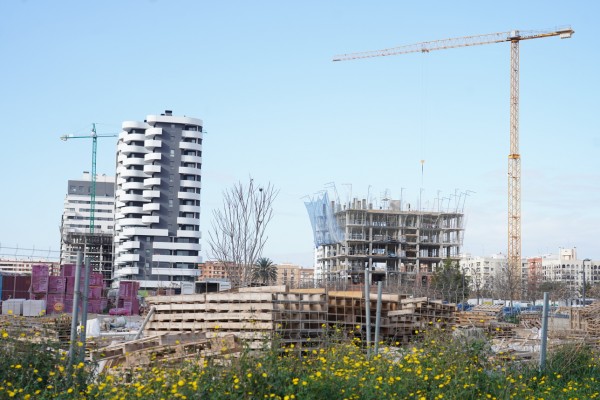 Los promotores detectan una estabilización de los costes y retoman proyectos de obra nueva parados 