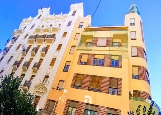 La gestora Líbere operará su tercer edificio de apartamentos turísticos en València