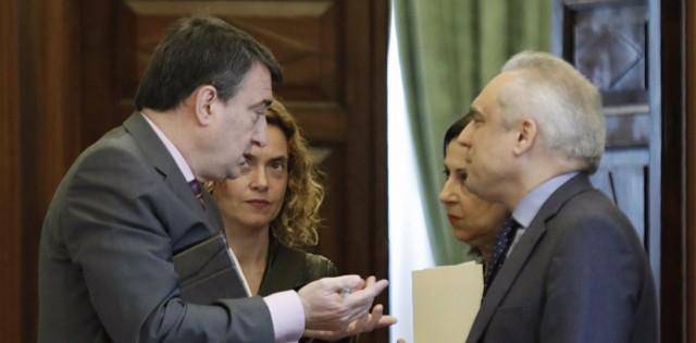 Los letrados del Congreso rechazan que se tramite la ley del PNV para limitar la inviolabilidad del Rey

